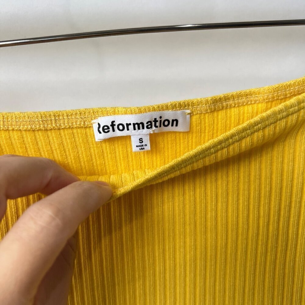 Reformation yellow Ribbed knit Aline mini skirt , Size S - Picture 5 of 7